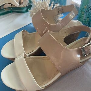 Calvin Klein Women’s Wedge Sandals Size 9.5 Cream & Tan
